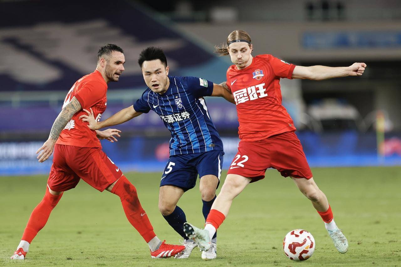 赛后武汉三镇调整名单以备社区盾，扳平良机环节打磨，压力陡增，球队文化再被提及的简单介绍-九游体育官方网站