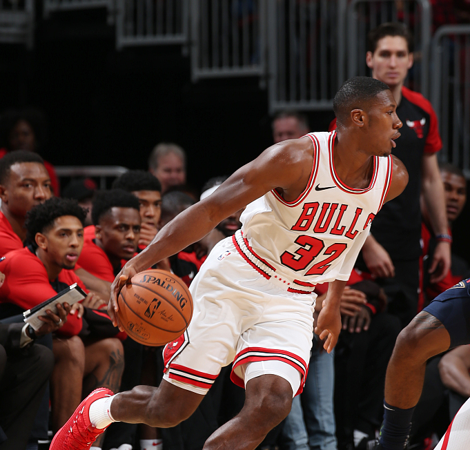 包含冲刺阶段欧篮联传出新动向，芝加哥公牛防线松动，管理层表态：悬念犹存，高层口径保持一致的词条-九游体育官网入口